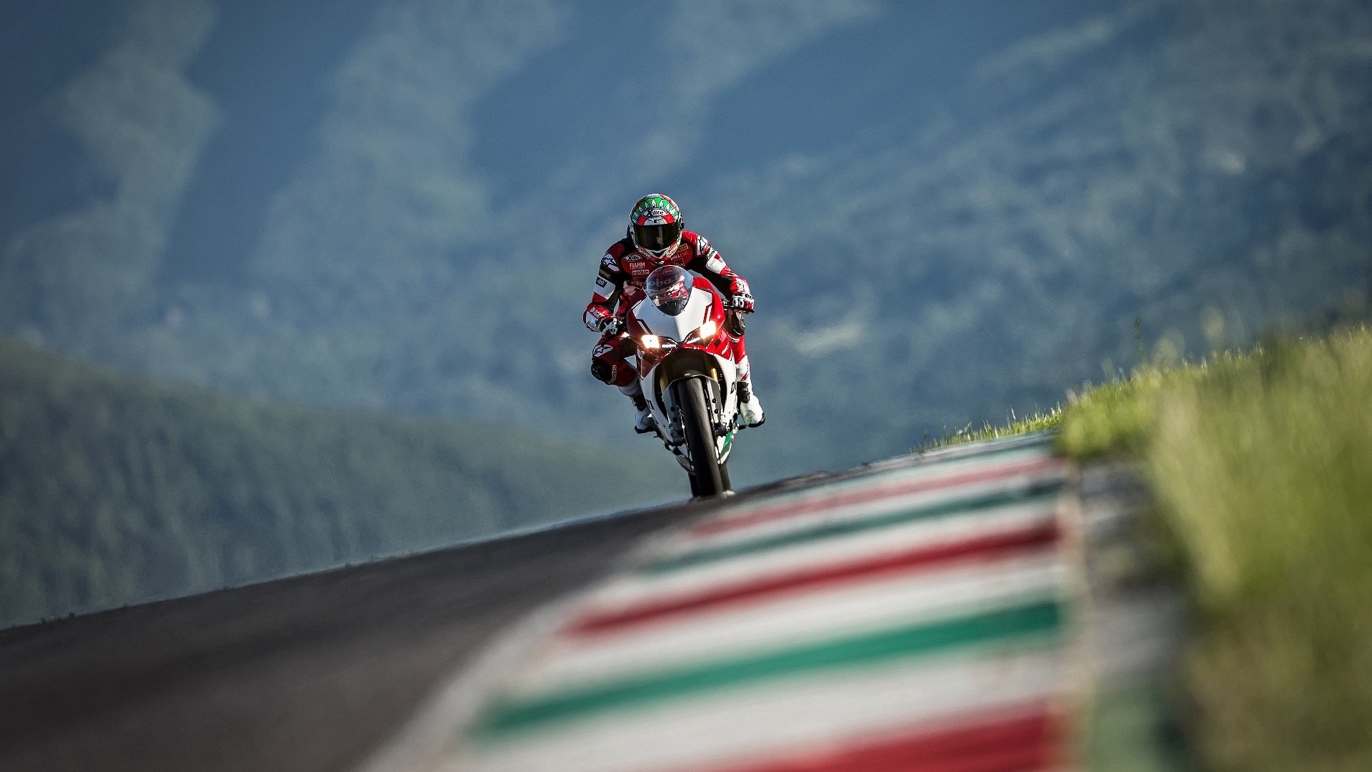 野区孤狼,当Impact用二十年经验,把C9的夏天从悬崖边拽回来